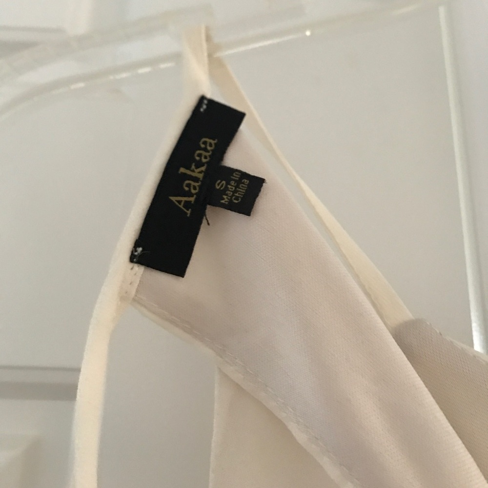 Off White Summer Ruffle Dress - Picture 5 of 6